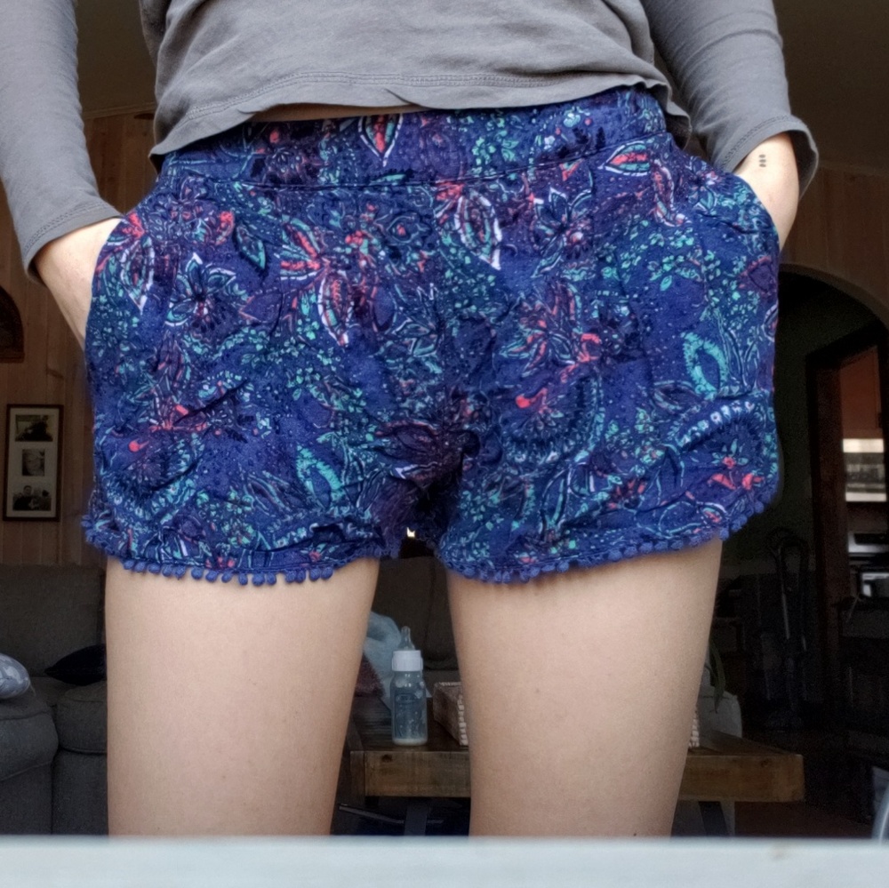 Short pocket shorts